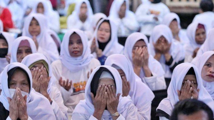 Relawan Ganjar Cigati Berkumpul Bersama Warga Subang Untuk Doa Bersama.