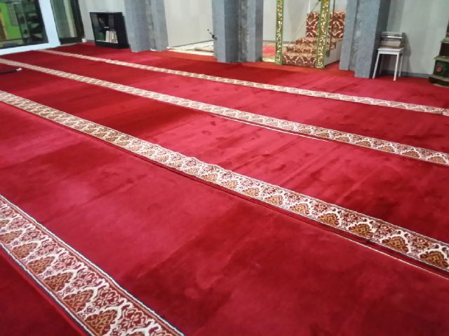 Sajadah Merah